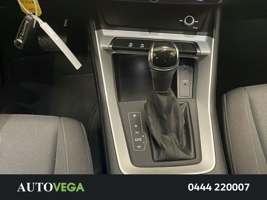 AUDI Q3 35 2.0 tdi business advanced quattro s-tronic - 11