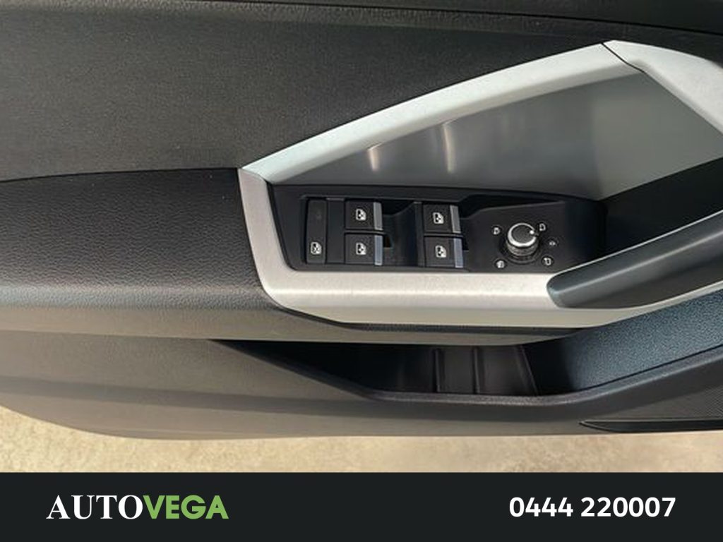 AUDI Q3 35 2.0 tdi business advanced quattro s-tronic - 17