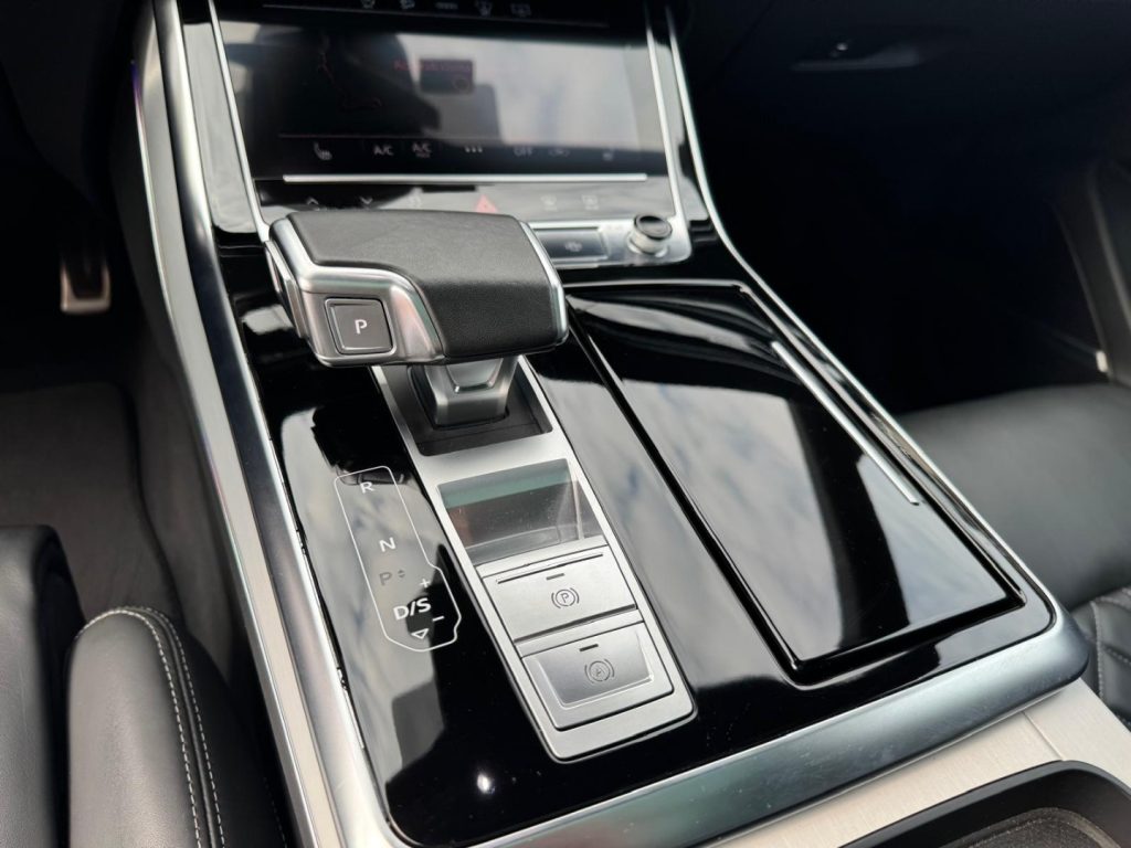 AUDI Q8 SUV 50 TDI 286 CV quattro tiptronic S line edition - 10