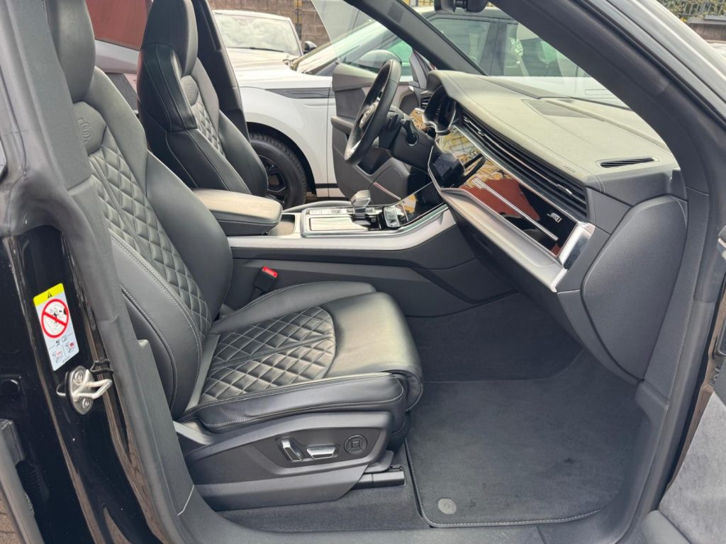 AUDI Q8 SUV 50 TDI 286 CV quattro tiptronic S line edition - 24
