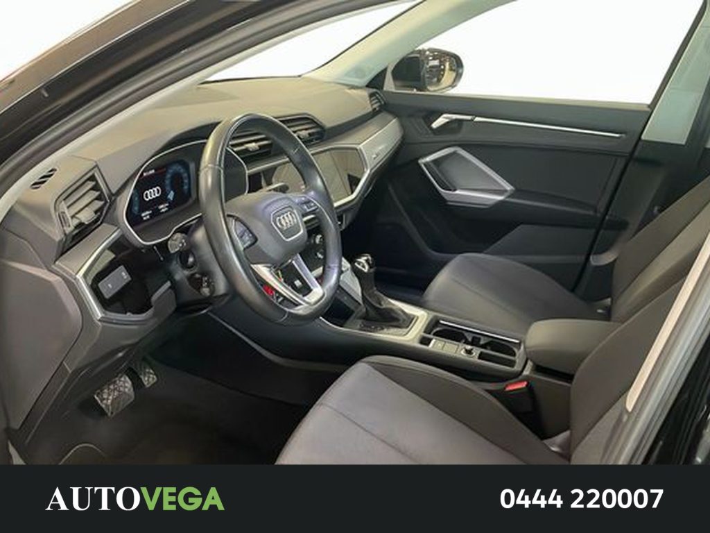 AUDI Q3 35 1.5 tfsi mhev business advanced s-tronic - 7