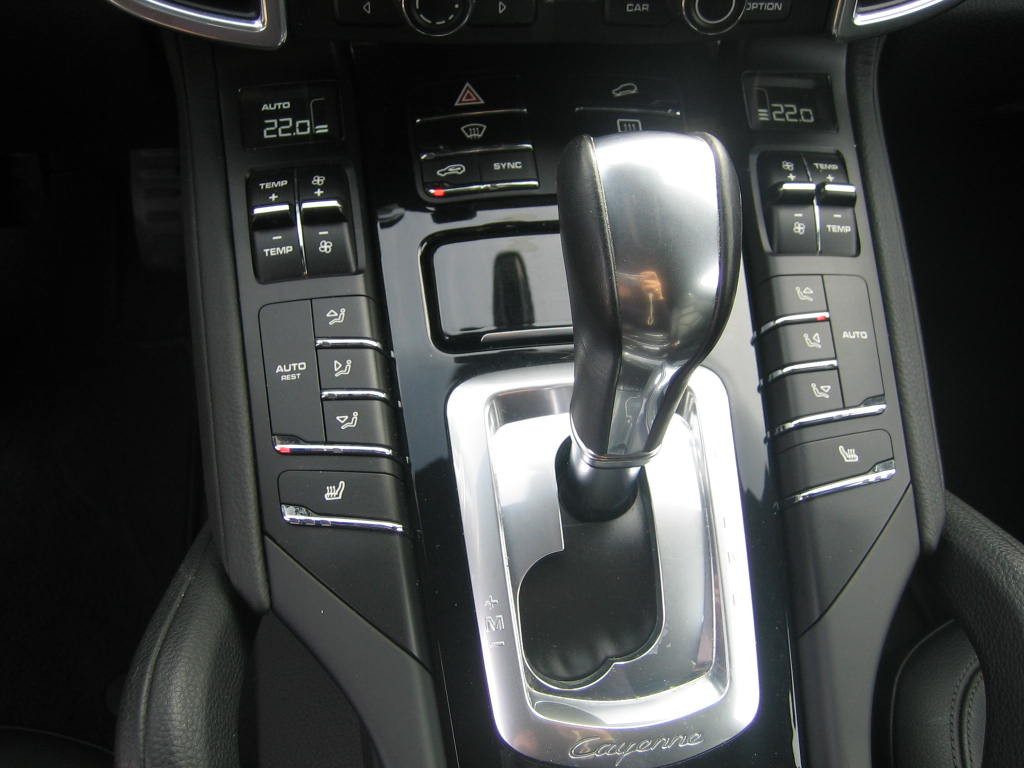 PORSCHE Cayenne 3.0 Diesel PLATINUM EDITION - 10