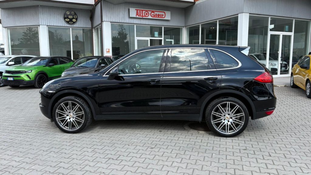 PORSCHE Cayenne 3.0 Diesel PLATINUM EDITION - 5
