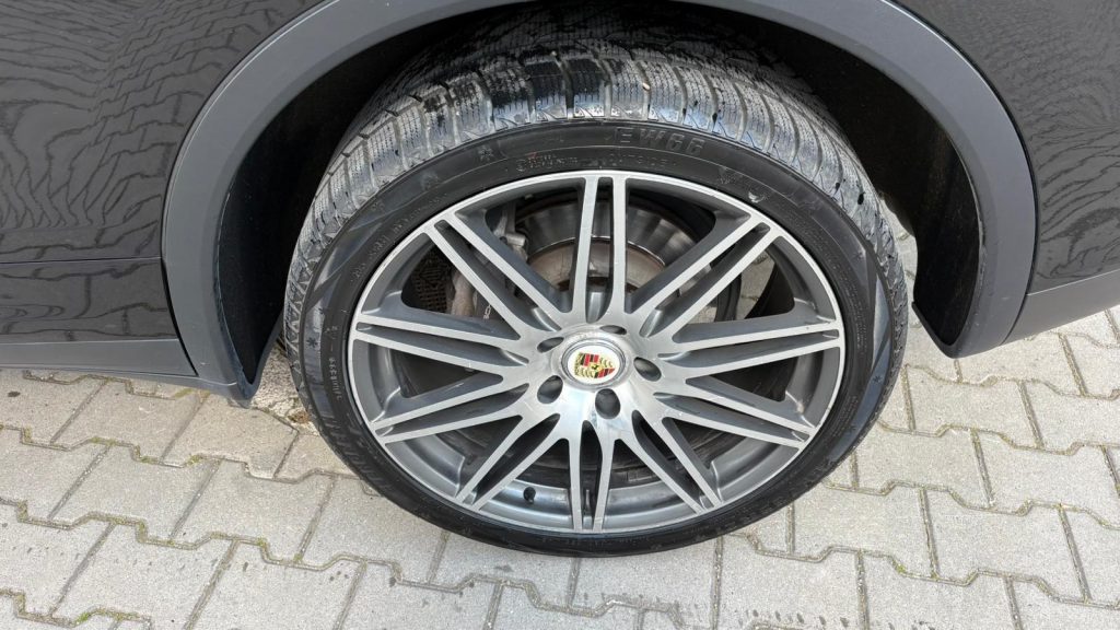 PORSCHE Cayenne 3.0 Diesel PLATINUM EDITION - 6