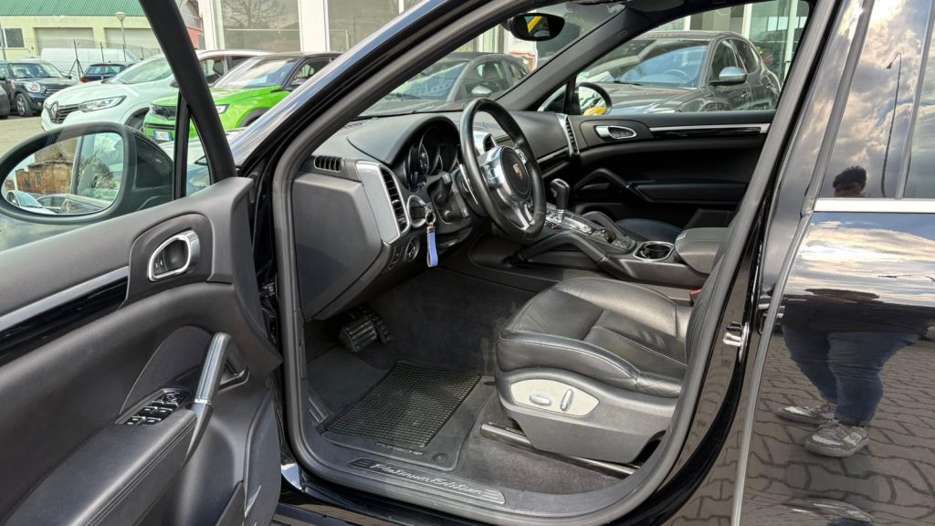 PORSCHE Cayenne 3.0 Diesel PLATINUM EDITION - 7