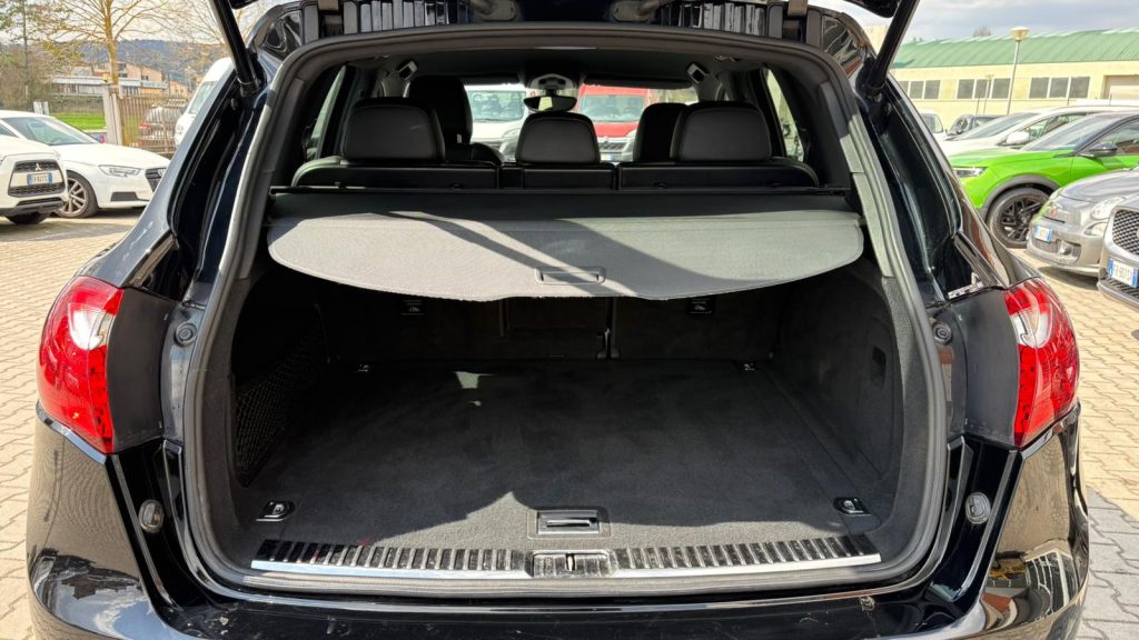 PORSCHE Cayenne 3.0 Diesel PLATINUM EDITION - 19