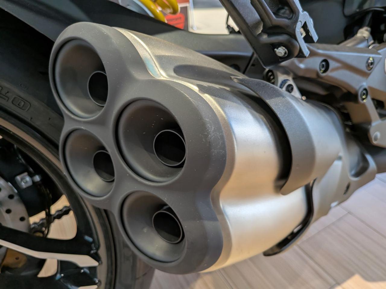 DUCATI XDiavel V4 BLACK LAVA - 7