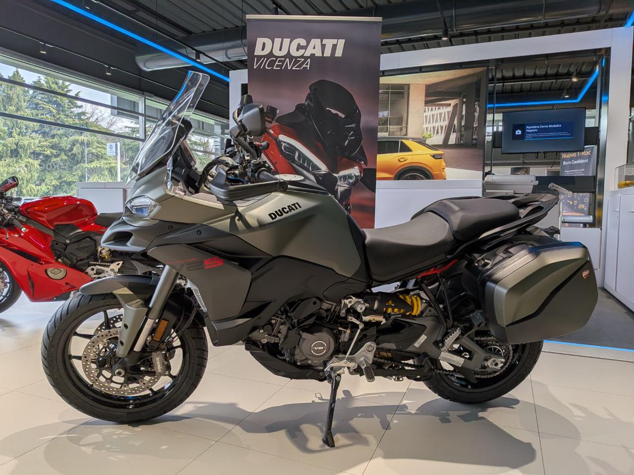 DUCATI Multistrada 950 V2S TRAVEL STORM GREEN - 2
