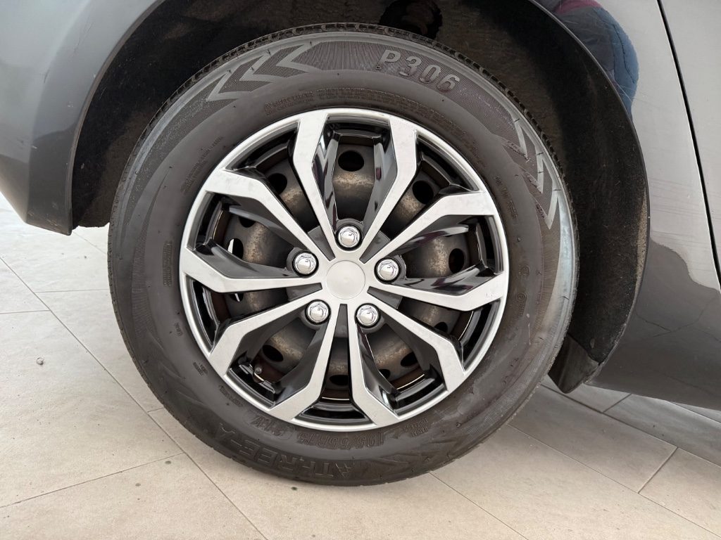 VOLKSWAGEN Golf 1.4 5p. United - 8