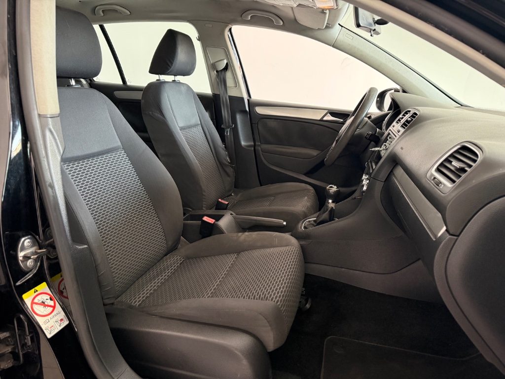 VOLKSWAGEN Golf 1.4 5p. United - 10