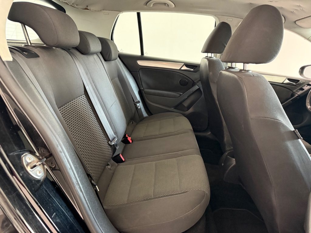 VOLKSWAGEN Golf 1.4 5p. United - 11