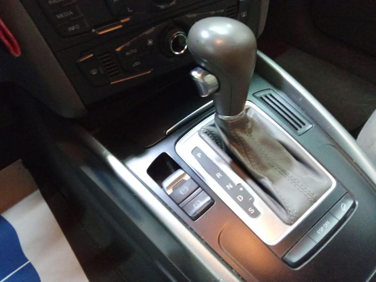 AUDI Q5 2.0 TFSI 211 CV quattro S tronic S-line - 12