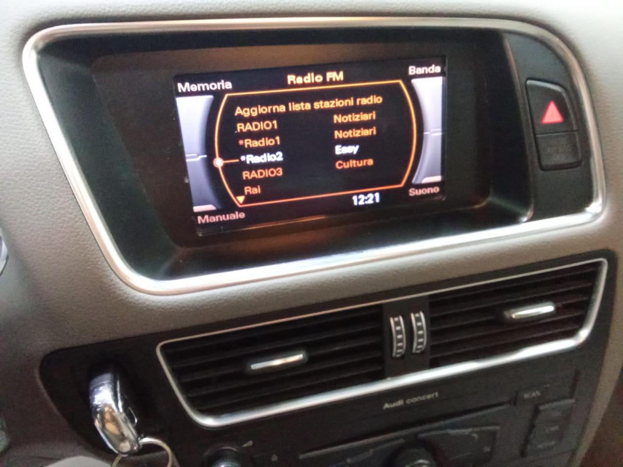 AUDI Q5 2.0 TFSI 211 CV quattro S tronic S-line - 13