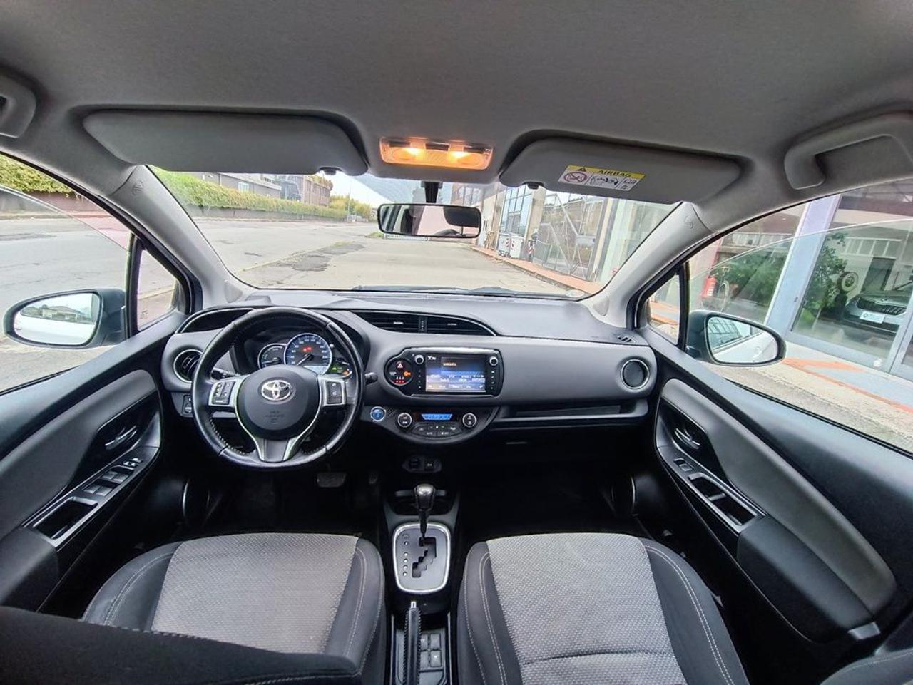 TOYOTA Yaris 1.5 Hybrid 5 porte Active - 8