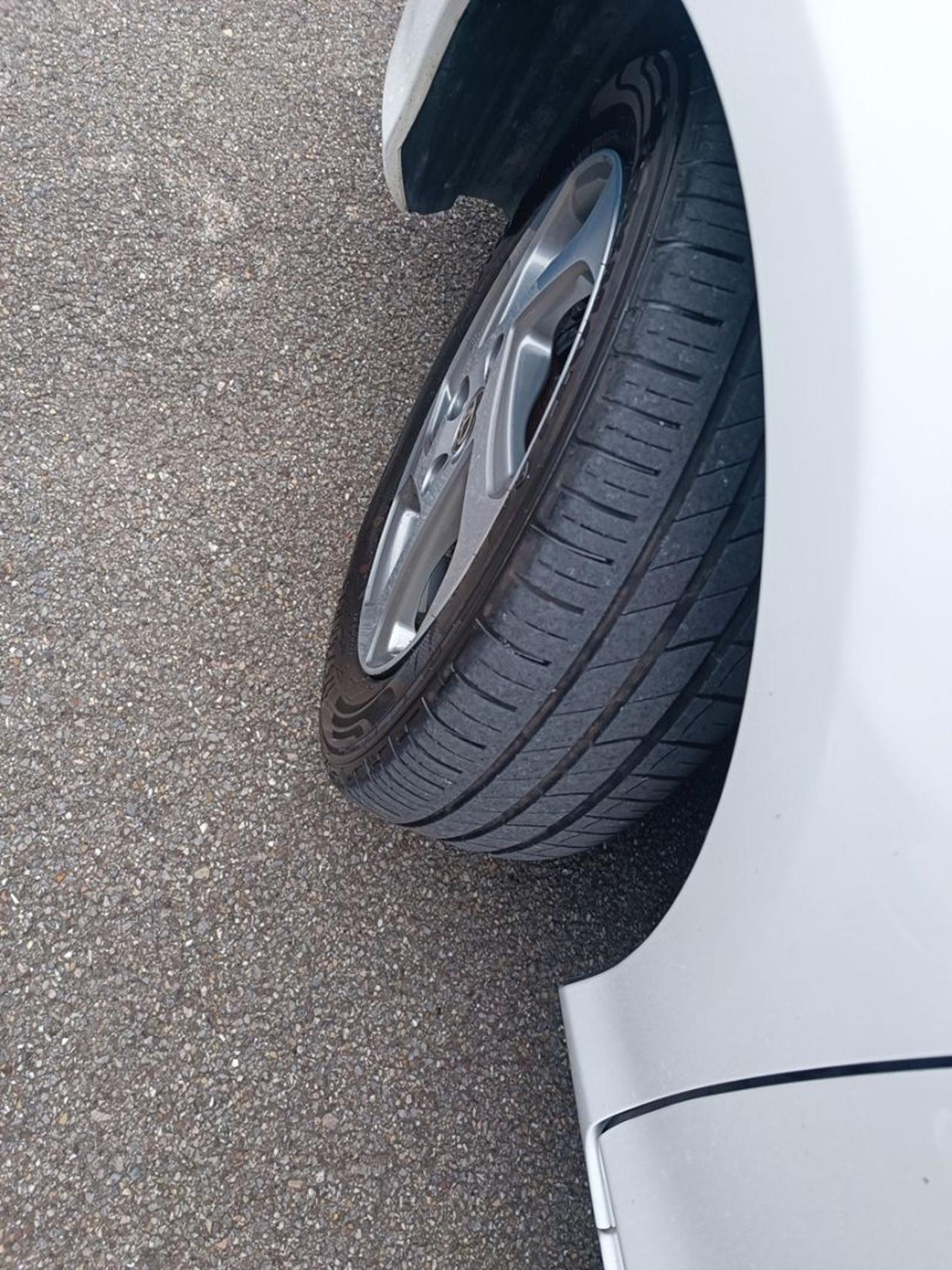 TOYOTA Yaris 1.5 Hybrid 5 porte Active - 24