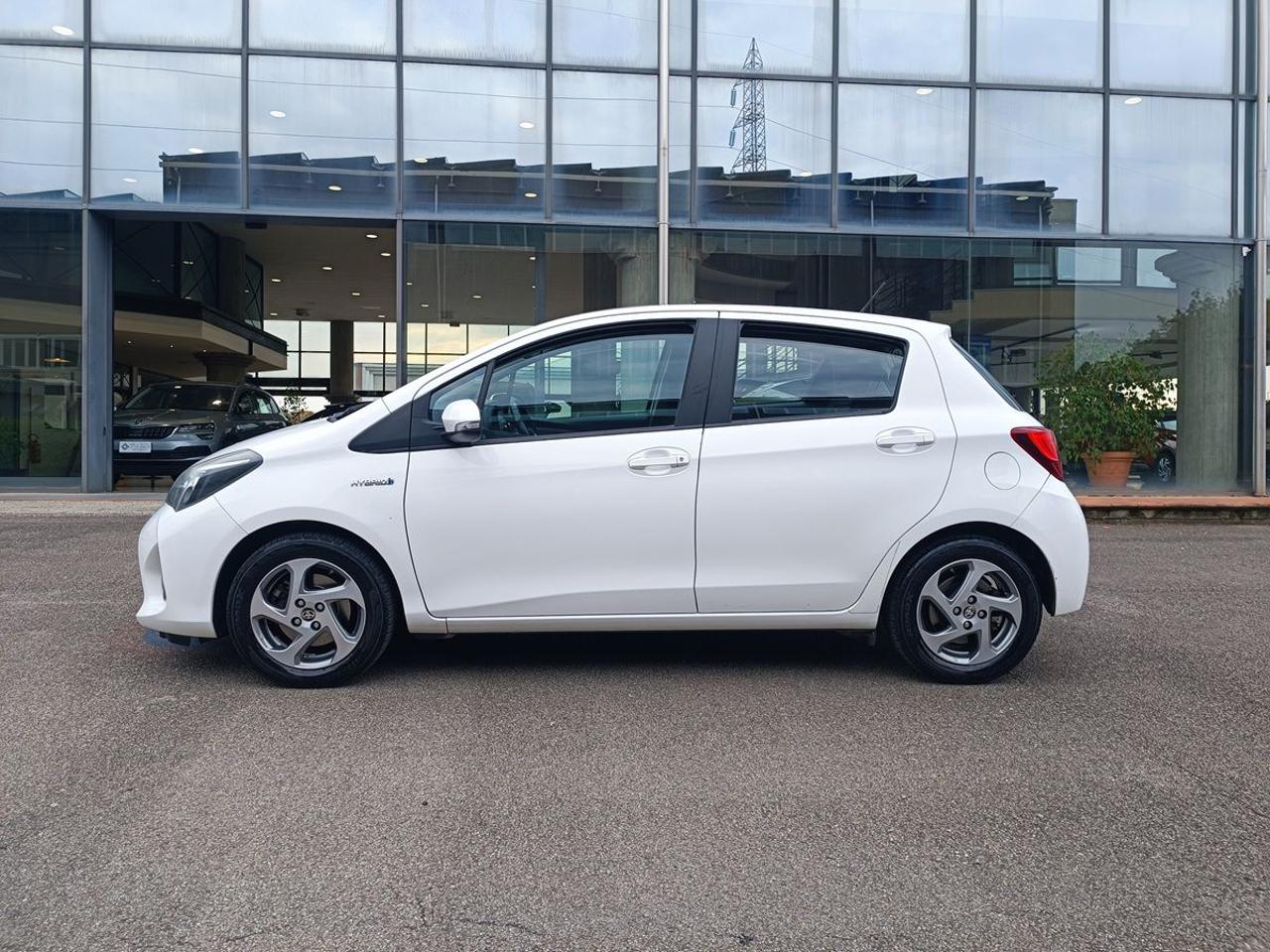 TOYOTA Yaris 1.5 Hybrid 5 porte Active - 19