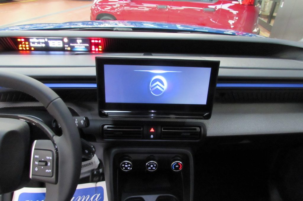 CITROEN C3 1.2 PureTech 100 S&S Plus KMZERO - 8