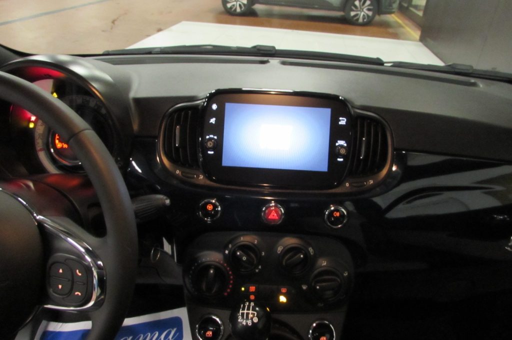 FIAT 500 1.0 Hybrid Dolcevita 70cv - 8