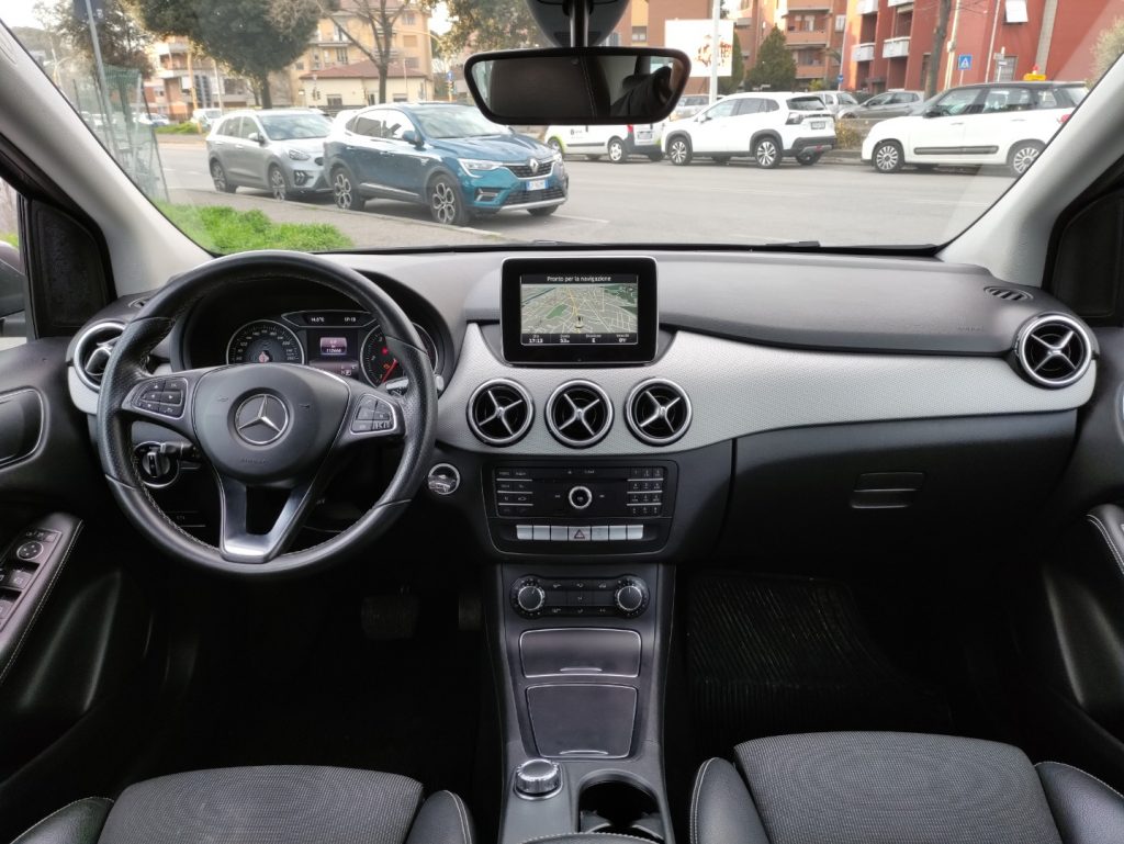 MERCEDES-BENZ B 200 d Automatic Premium Navi Retroc. Aziendale - 9