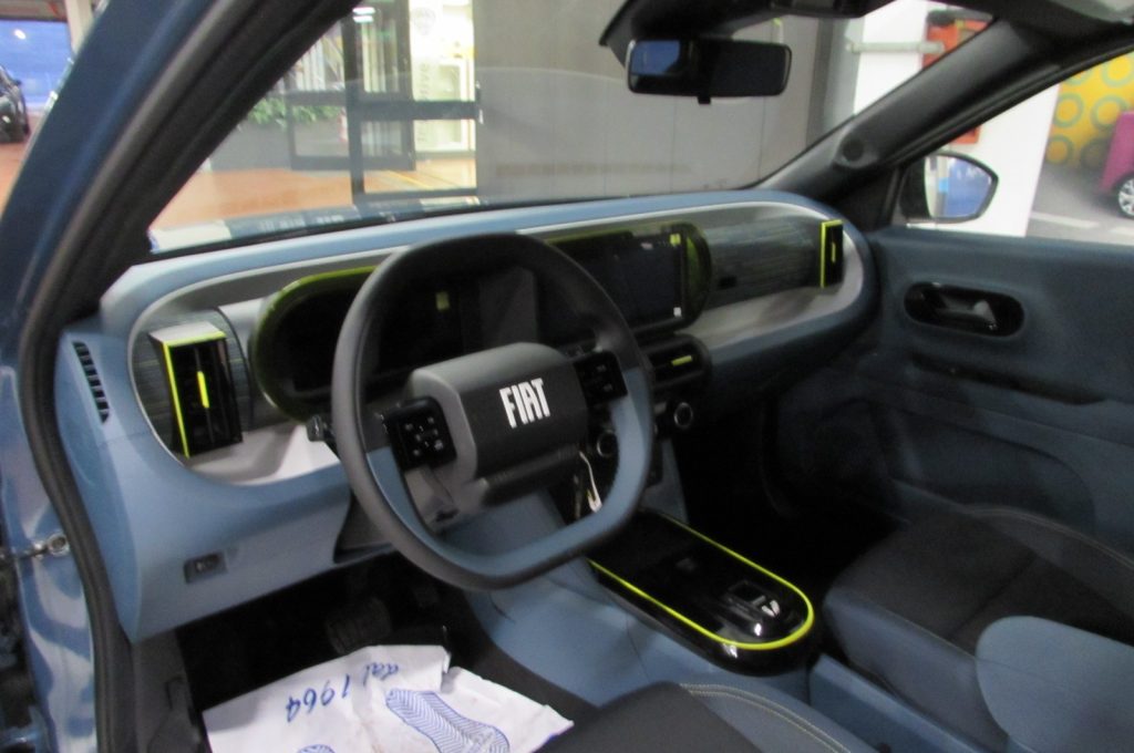 FIAT Grande Panda 1.2 Hybrid 110 CV S&S Icon KMZERO Pack Style - 7