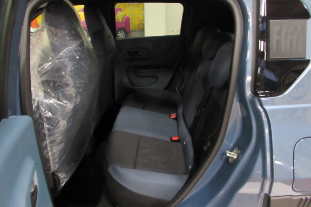 FIAT Grande Panda 1.2 Hybrid 110 CV S&S Icon KMZERO Pack Style - 8