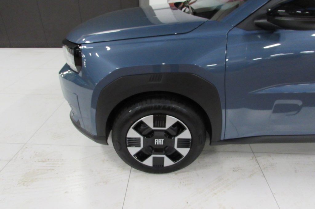 FIAT Grande Panda 1.2 Hybrid 110 CV S&S Icon KM.ZERO Pack Tech - 5