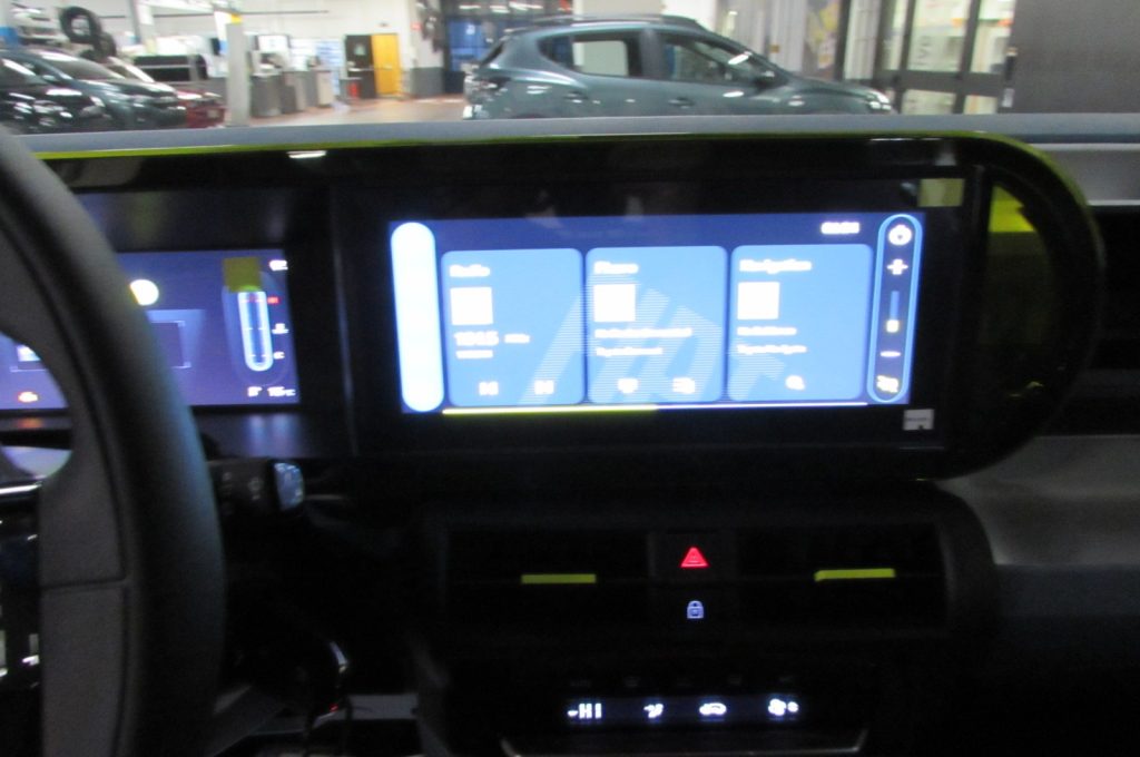 FIAT Grande Panda 1.2 Hybrid 110 CV S&S Icon KM.ZERO Pack Tech - 9