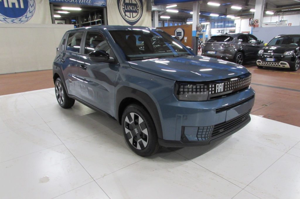 FIAT Grande Panda 1.2 Hybrid 110 CV S&S Icon KM.ZERO Pack Tech - 2