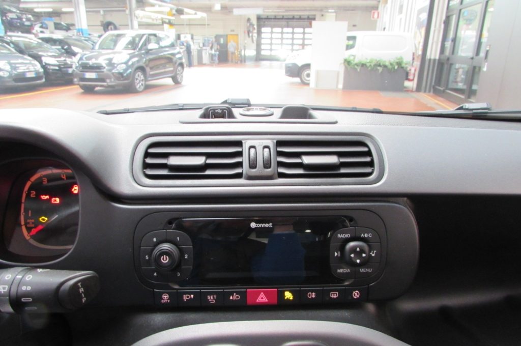 FIAT Panda 1.0 FireFly 70cv S&S Hybrid City Life - 8