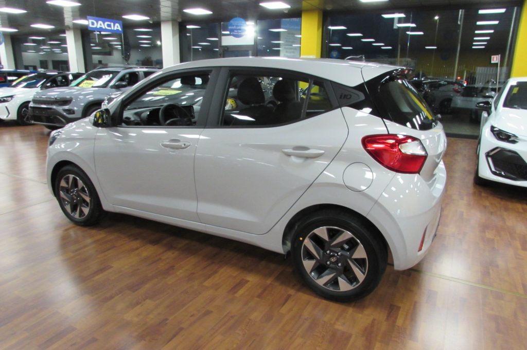 HYUNDAI i10 1.0 MPI 63cv AT Connectline KM.ZERO AUTOMATICA - 4