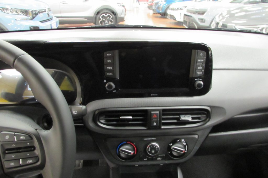 HYUNDAI i10 1.0 MPI 63cv AT Connectline KM.ZERO AUTOMATICA - 8