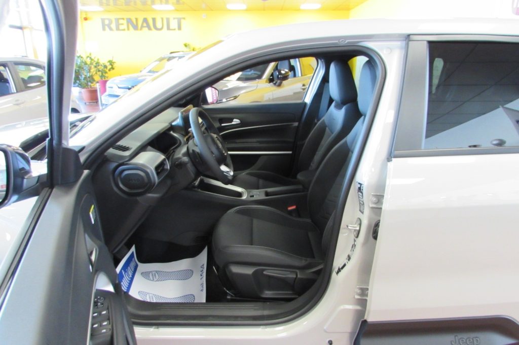 JEEP Avenger 1.2 Turbo 110 CV MHEV Summit KMZERO - 6