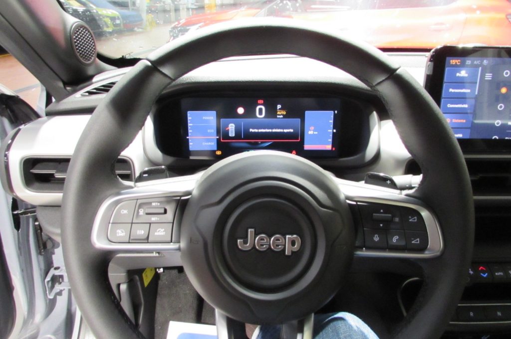 JEEP Avenger 1.2 Turbo 145 CV MHEV 4xe Upland KM.ZERO - 11