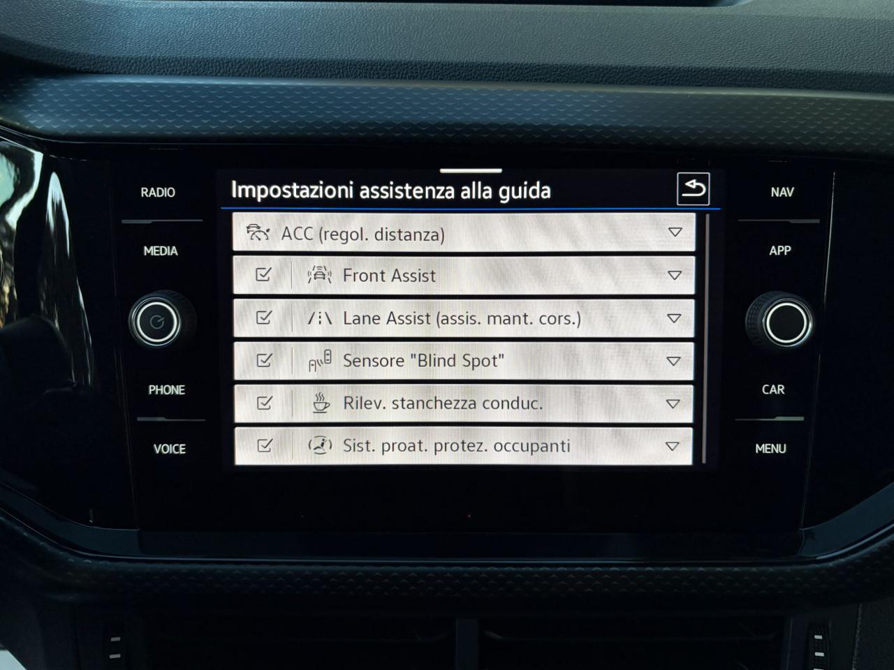 VOLKSWAGEN T-Cross 1.0 TSI 110 CV DSG Life CARPLAY - 17