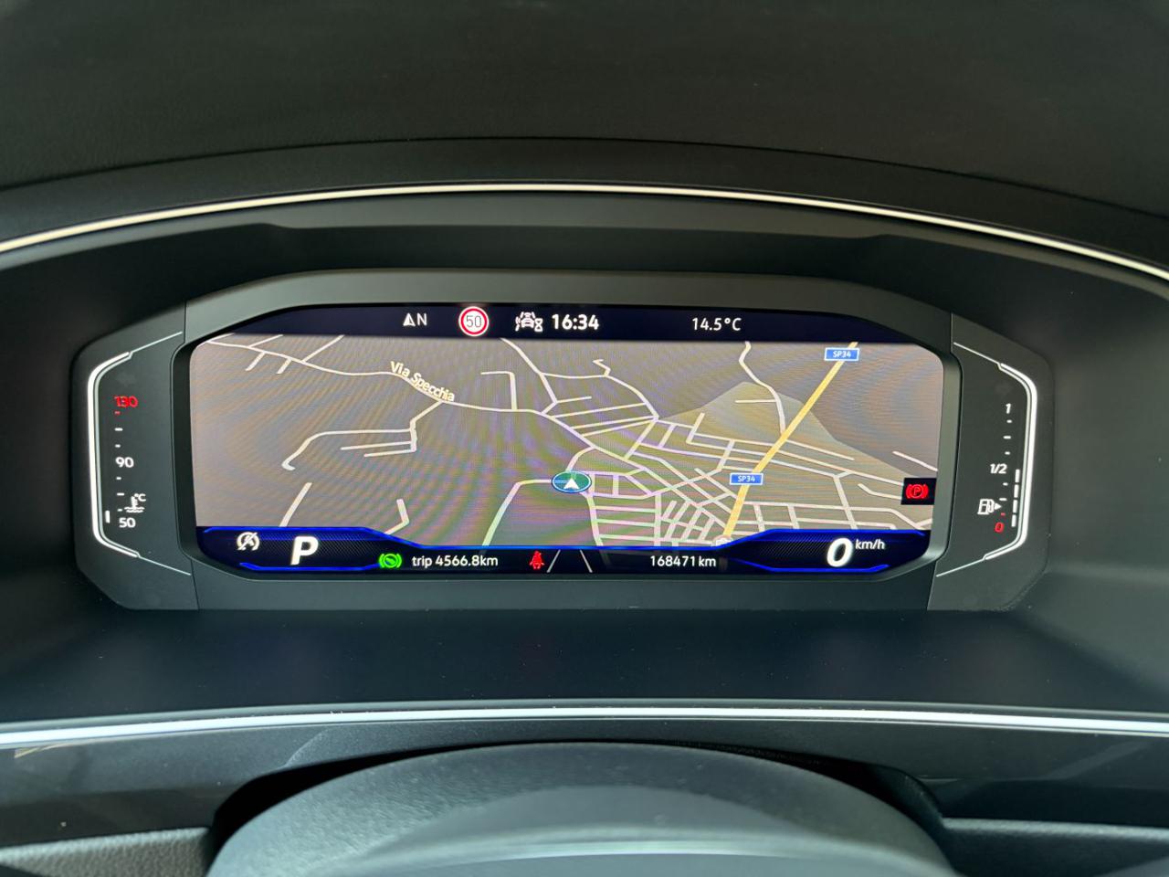 VOLKSWAGEN Tiguan 2.0 TDI 150 CV SCR DSG R-Line LUCI AMBIENTE - 15