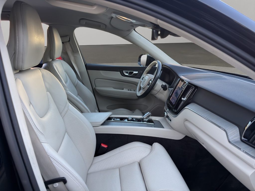 VOLVO XC60  Bright AWD N1 Autocarro - 9