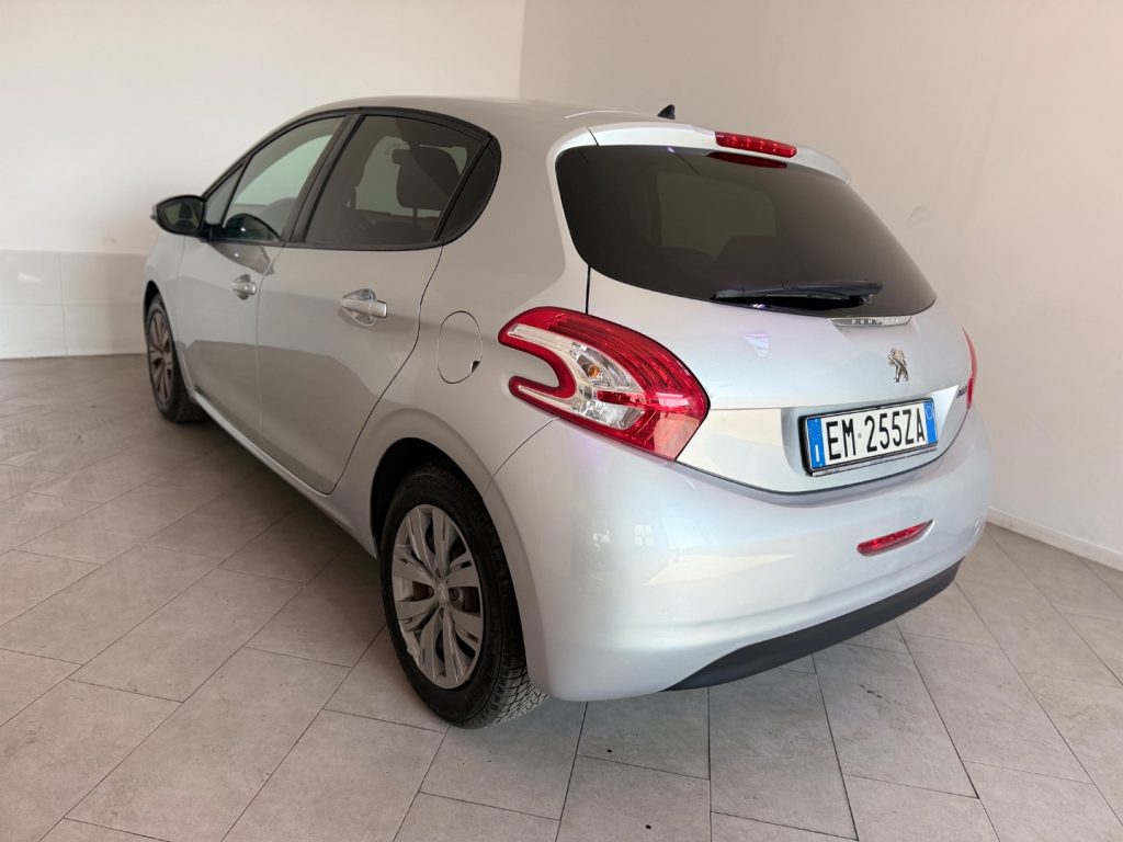 PEUGEOT 208 1° serie 1.2 VTi 82 CV 5 porte Allure - 10