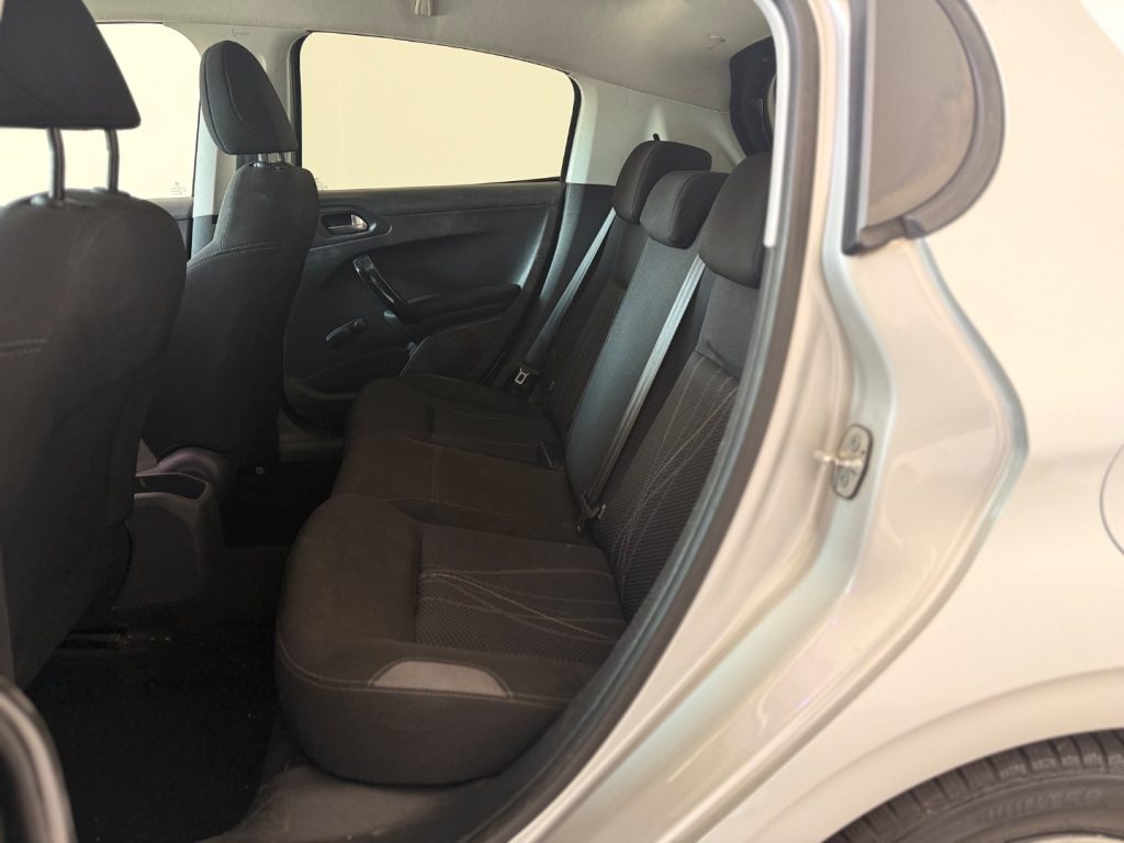 PEUGEOT 208 1° serie 1.2 VTi 82 CV 5 porte Allure - 14