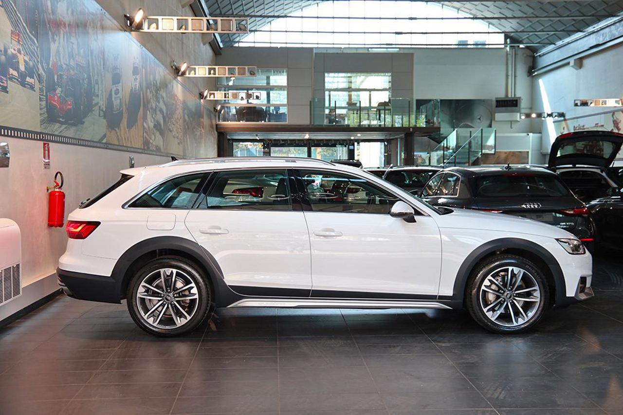 AUDI A4 allroad 40 TDI S-Tronic Identity Contrast - 2