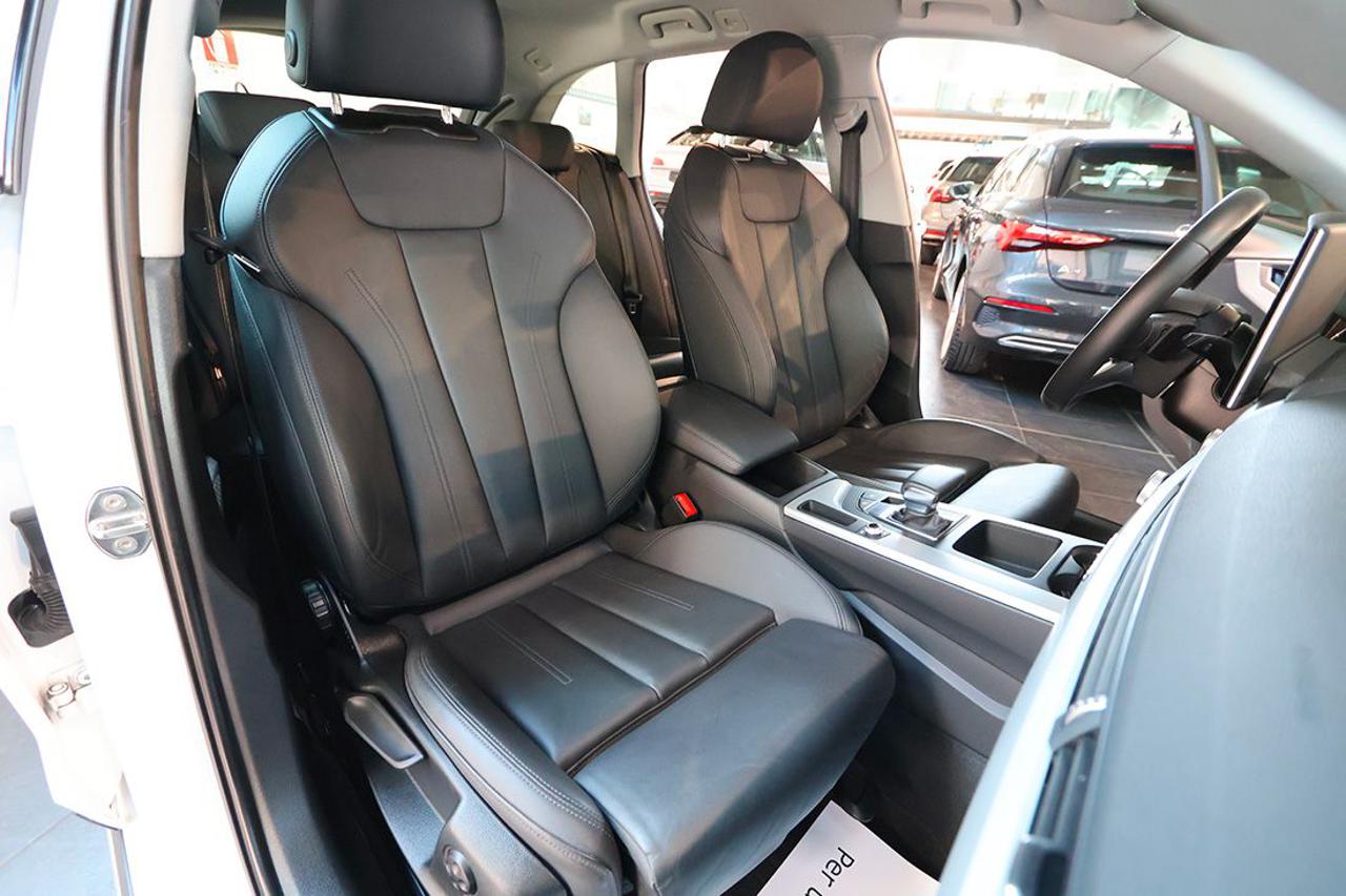 AUDI A4 allroad 40 TDI S-Tronic Identity Contrast - 17