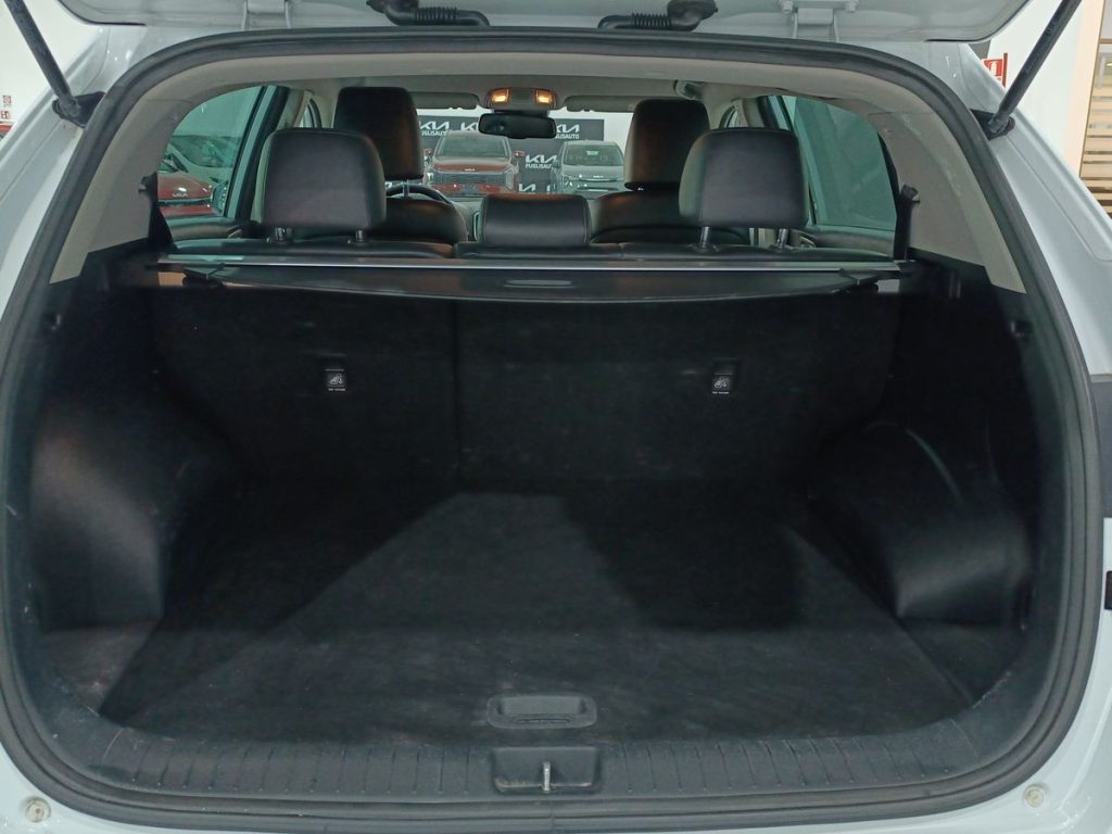 KIA Sportage 1.7 CRDI 2WD Business Class - 12