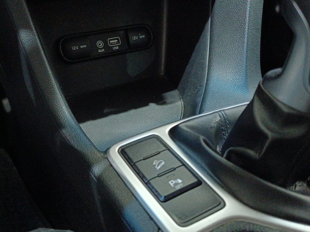 KIA Sportage 1.7 CRDI 2WD Business Class - 22