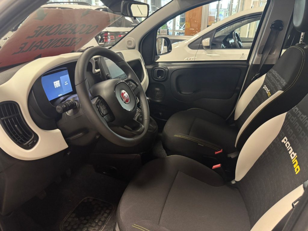 FIAT Panda Cross 1.0 S&S Hybrid - 12