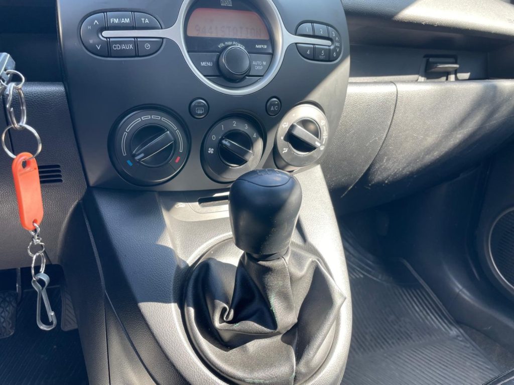 MAZDA 2 1.3 16V (75CV) 5p. Easy - 10