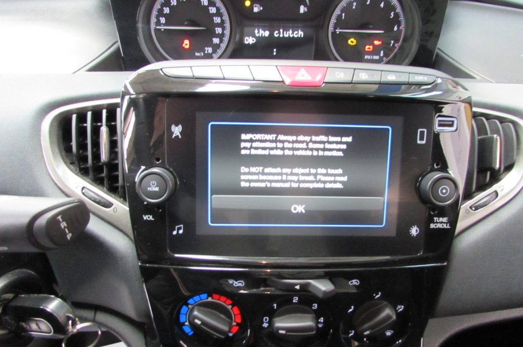 LANCIA Ypsilon 1.0 FireFly 70cv 5 porte S&S Hybrid Gold - 9