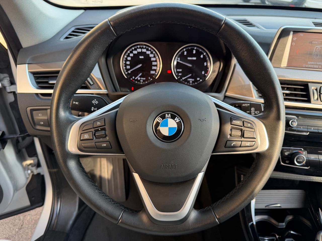 BMW X1 sDrive18d xLine - 15
