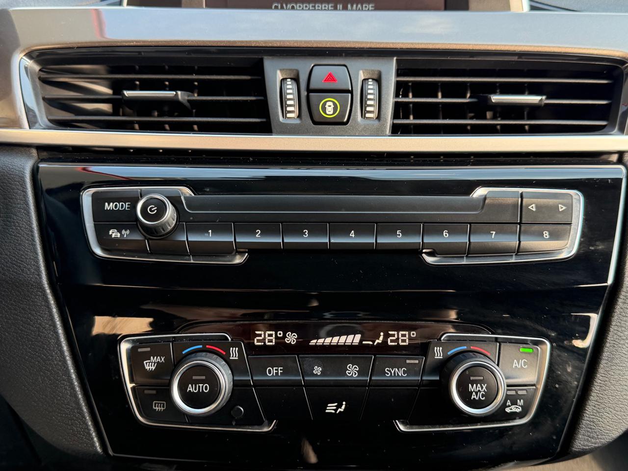 BMW X1 sDrive18d xLine - 17