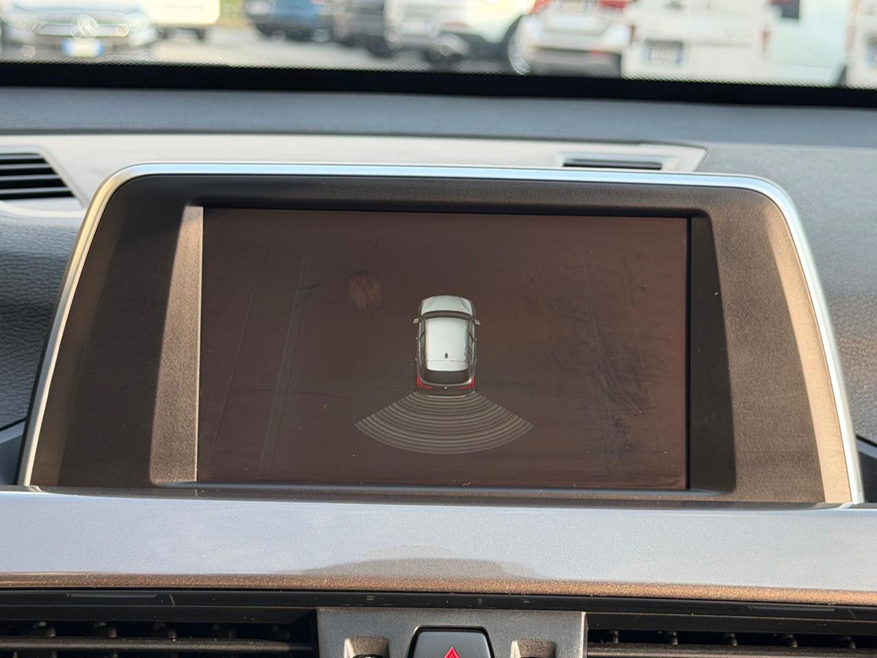 BMW X1 sDrive18d xLine - 13