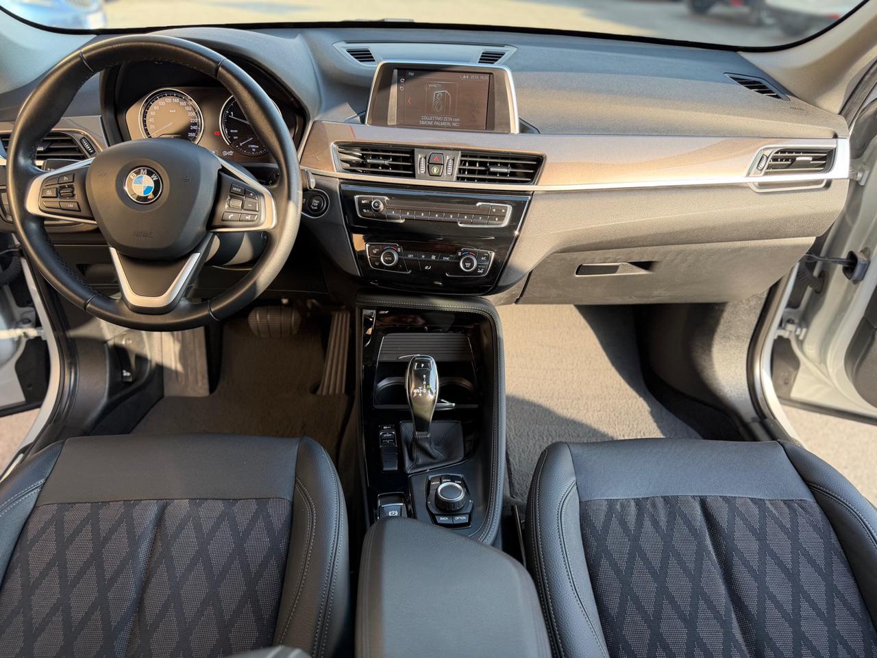 BMW X1 sDrive18d xLine - 11