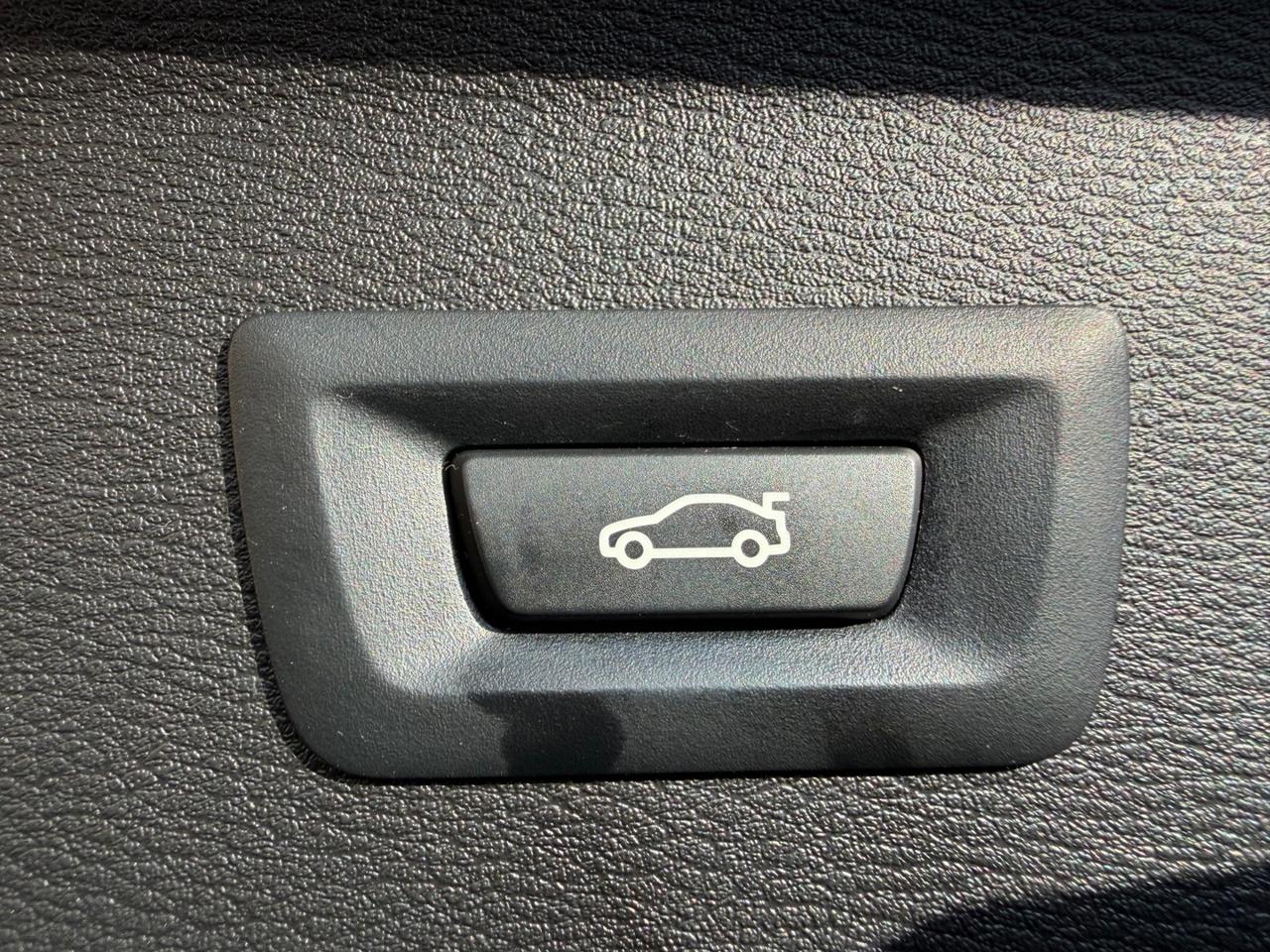 BMW X1 sDrive18d xLine - 9